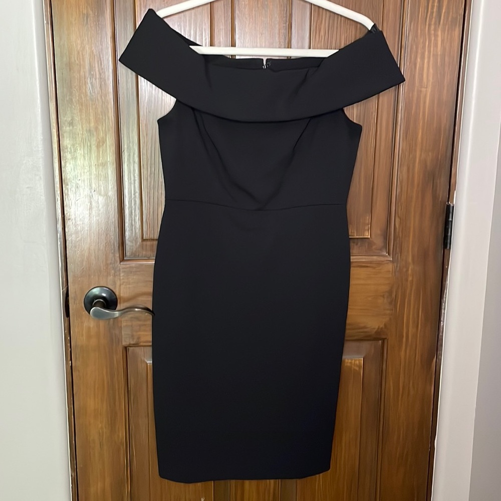 Calvin Klein 8P LBD Off the Shoulder Black Dress